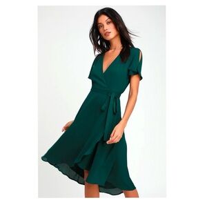 Lulu's Rise to the Occasion midi wrap dress in emerald green‎